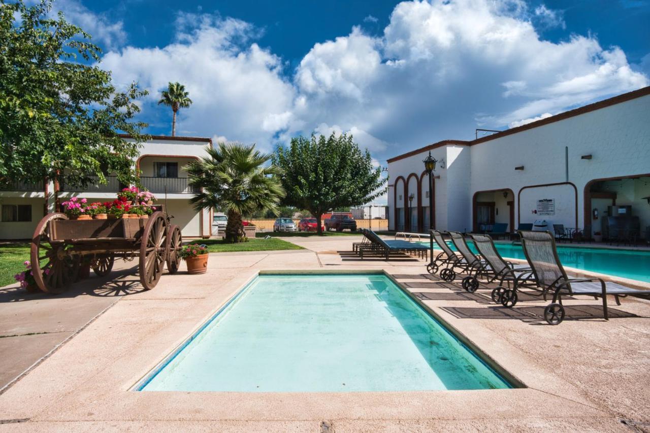 Hotel Hacienda Нуэво-Касас-Грандес Экстерьер фото
